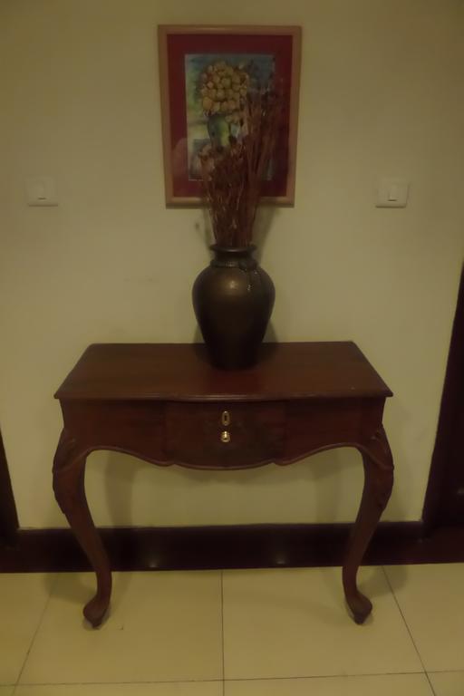 Hotel Elegance Kaladi Ngoại thất bức ảnh